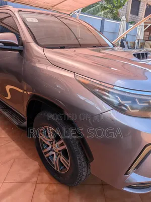 Toyota Fortuner 2.4 D AWD 2019 Beige