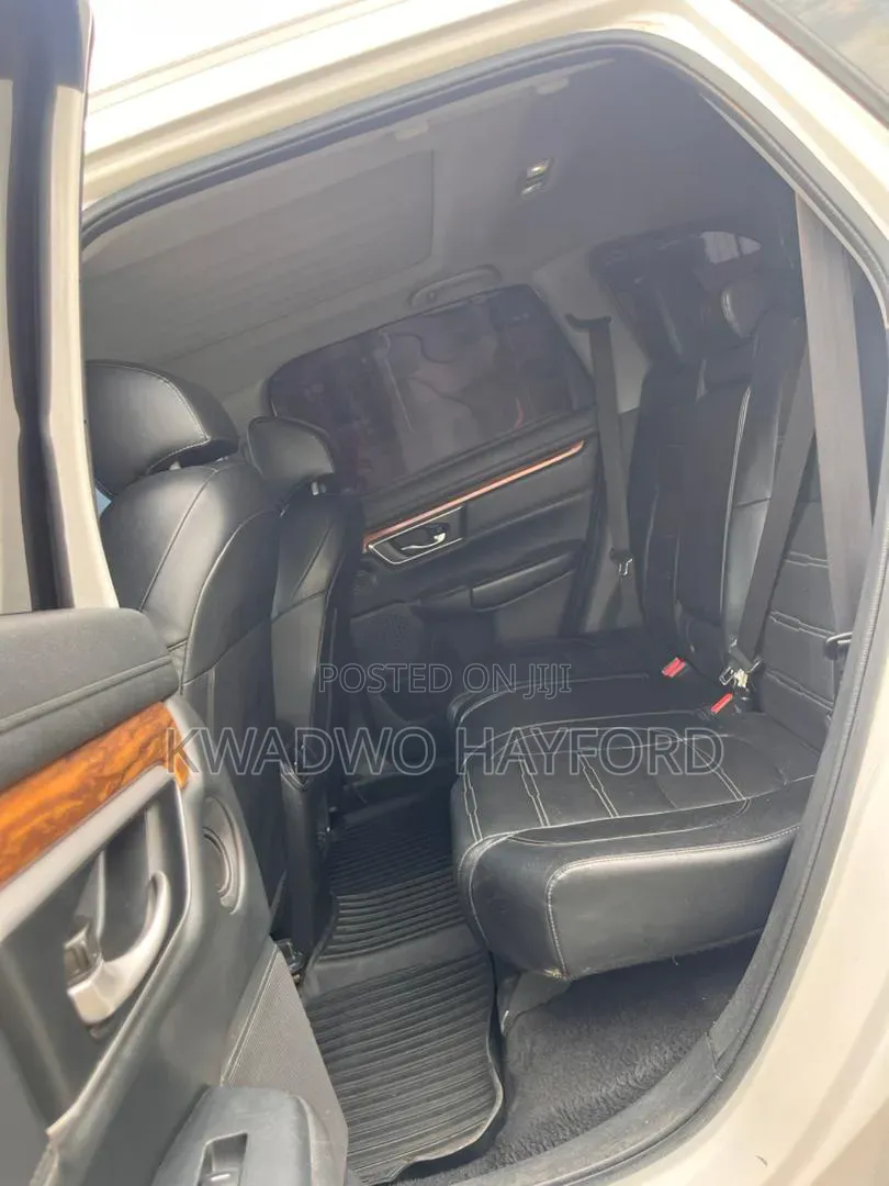 Honda CR-V 2019 White