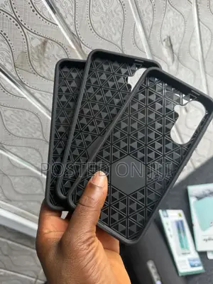 A57 / A37 Triangle Case