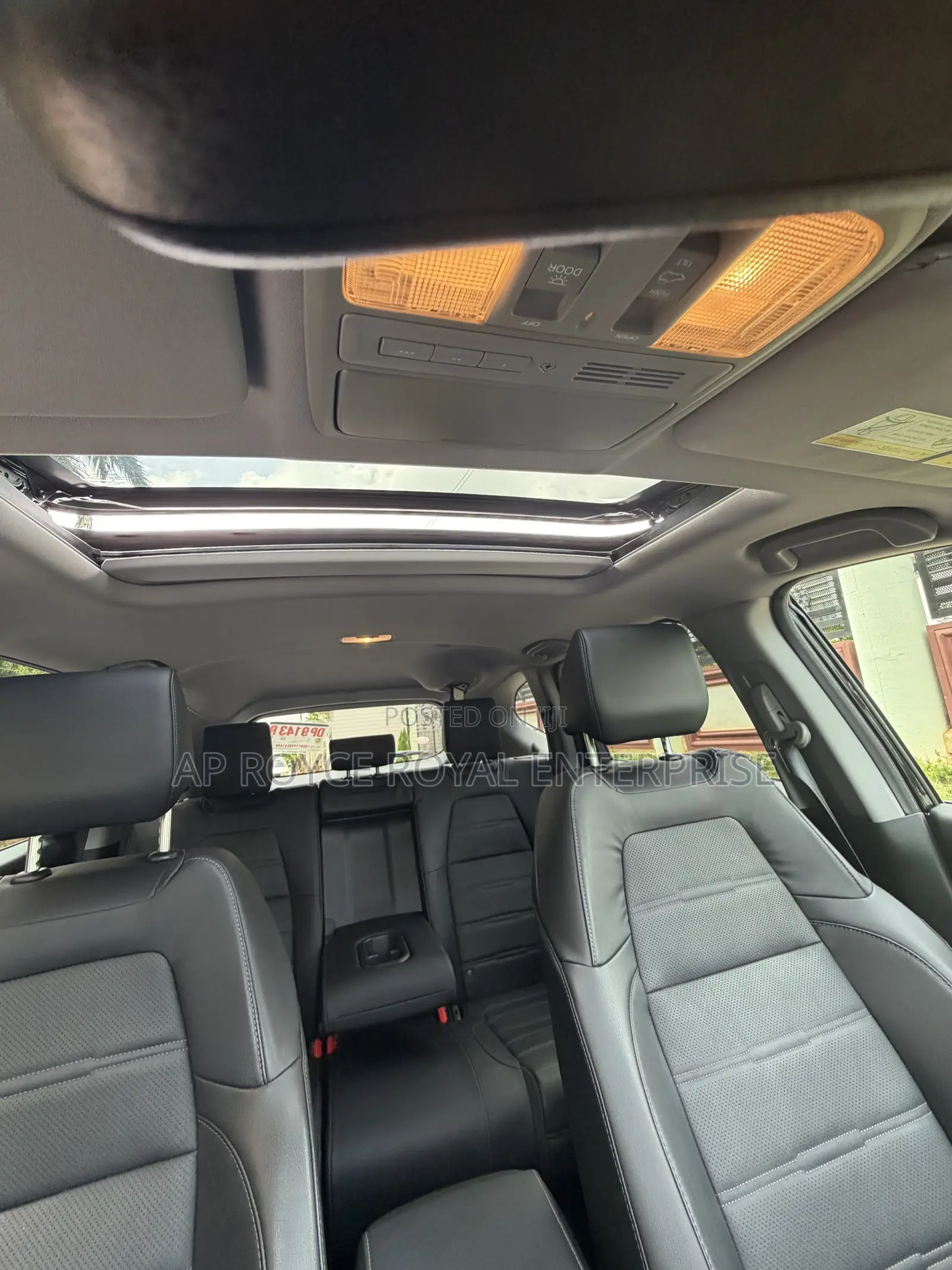 Honda CR-V Touring 4dr SUV AWD (1.5L 4cyl CVT) 2017 Black