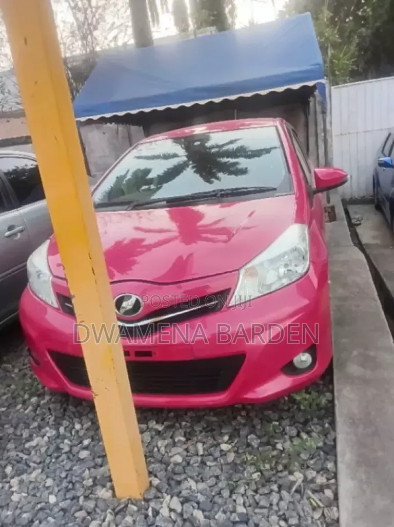 Toyota Vitz 2013
