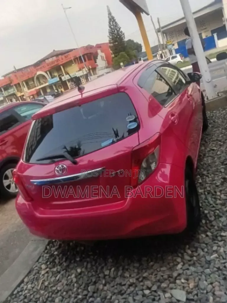 Toyota Vitz 2013