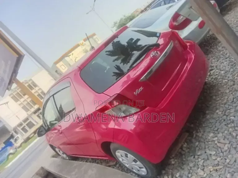 Toyota Vitz 2013