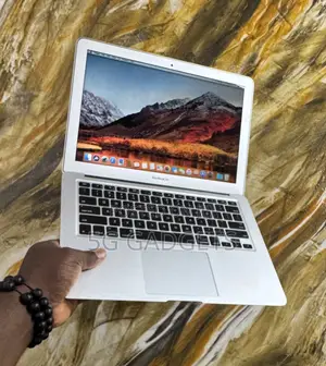 Laptop Apple MacBook Air 2015 8GB Intel Core i7 SSD 500GB
