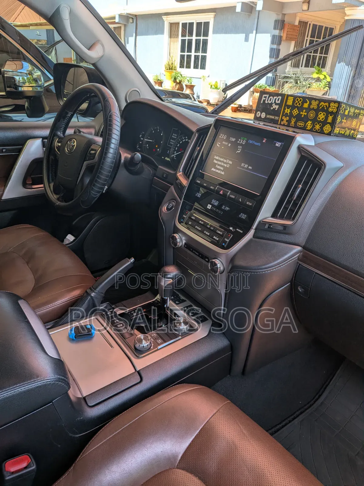 Toyota Land Cruiser 4.5 V8 VXR 2019 Black