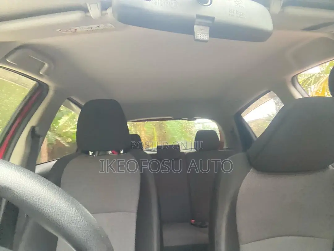 Toyota Vitz 2014 Red