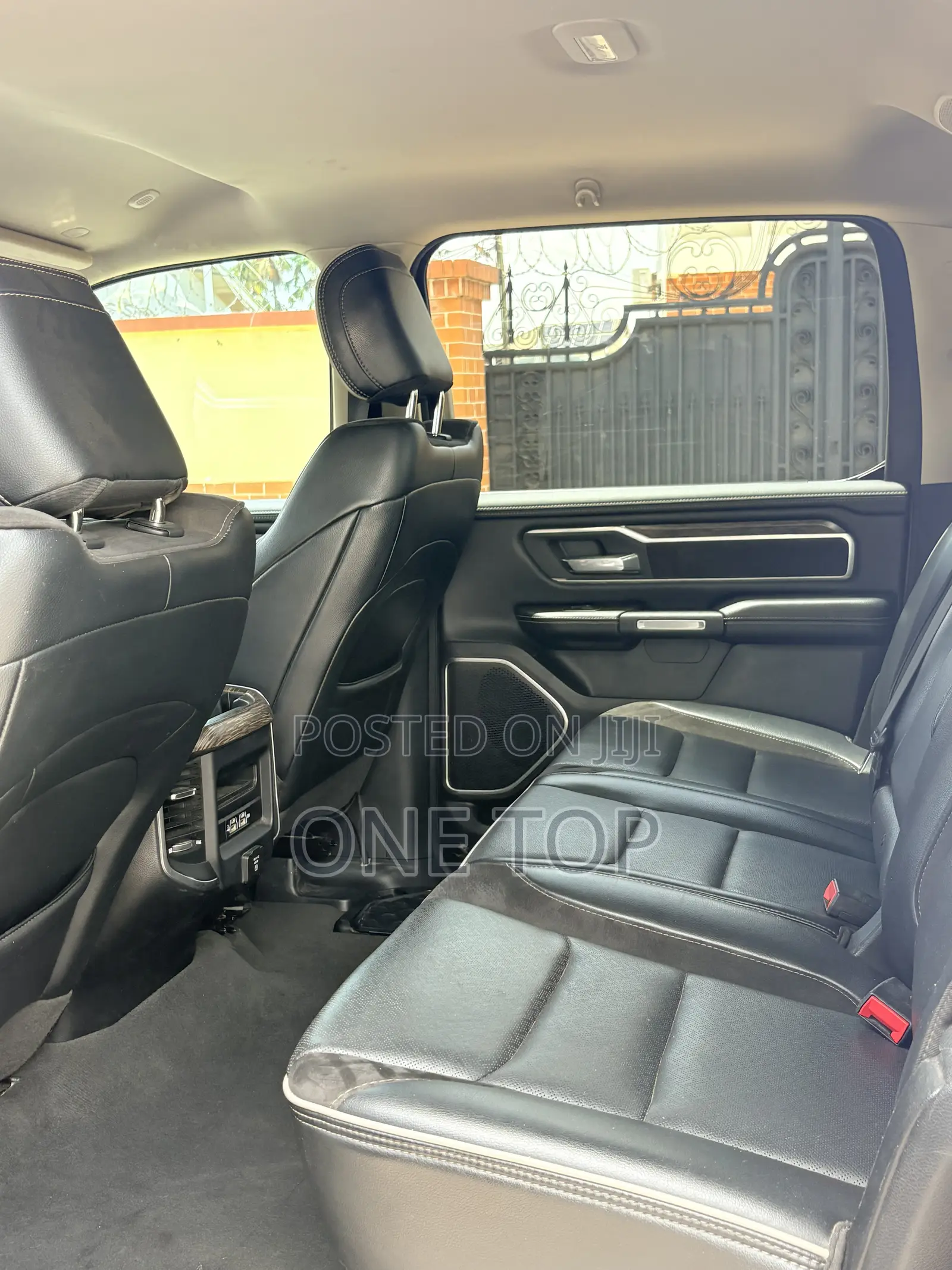 RAM 1500 2020 White