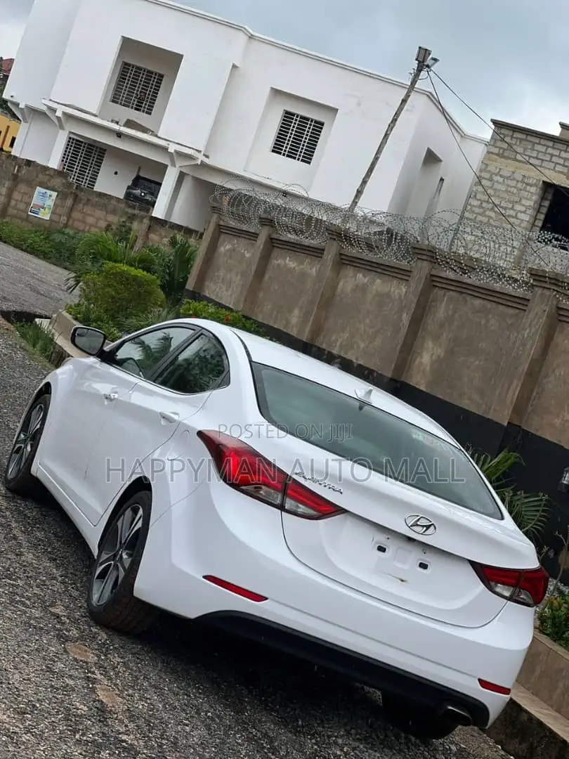 Hyundai Elantra Limited 4dr Sedan (1.8L 4cyl 6A) 2015 White