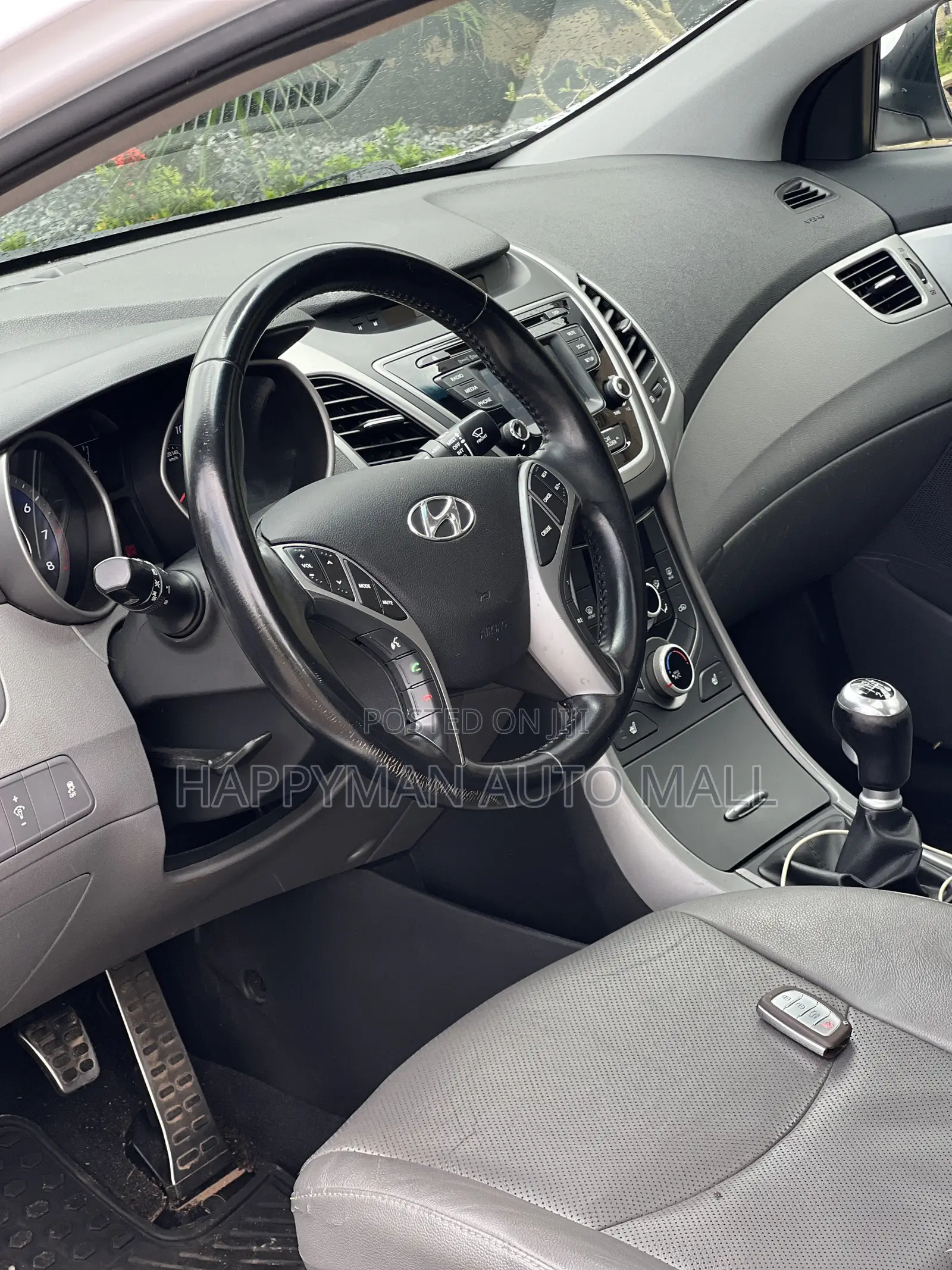 Hyundai Elantra Limited 4dr Sedan (1.8L 4cyl 6A) 2015 White