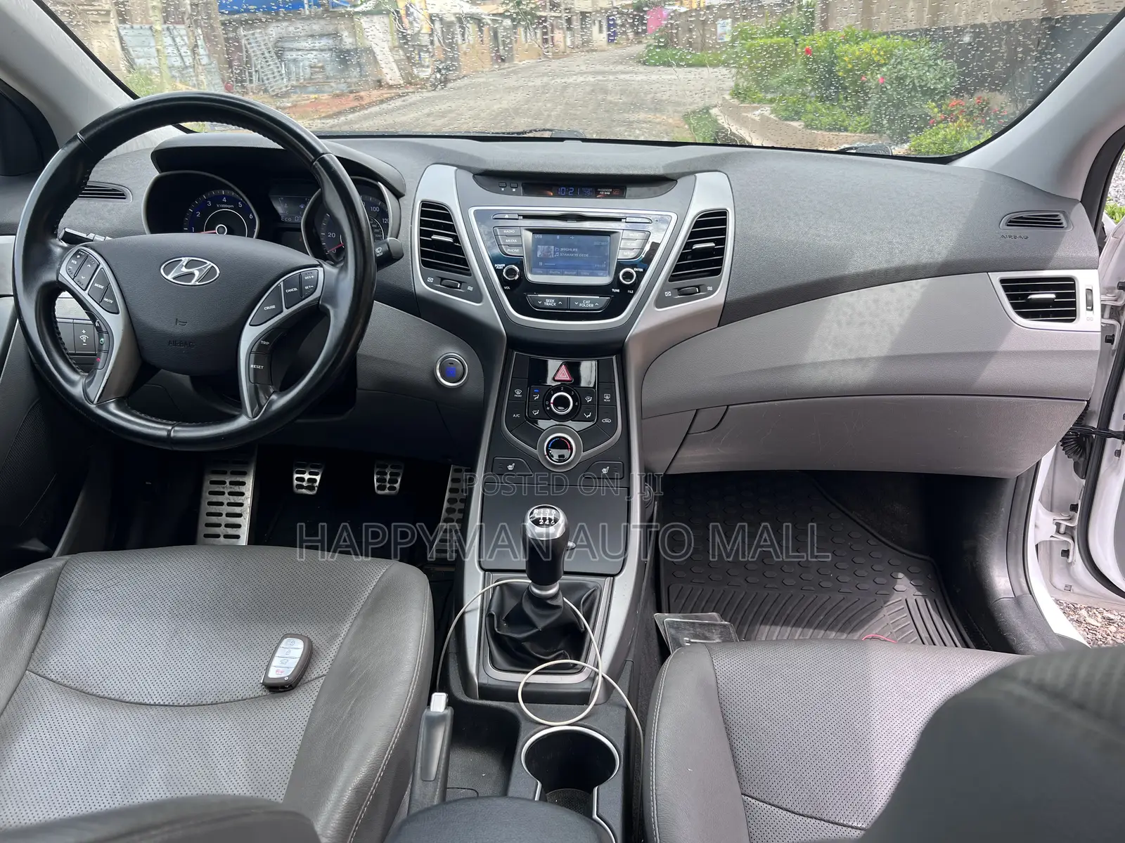 Hyundai Elantra Limited 4dr Sedan (1.8L 4cyl 6A) 2015 White