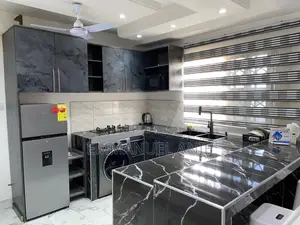 Fully Furnished Two Bedrooms Apartment (Ghc 500 Per Day)