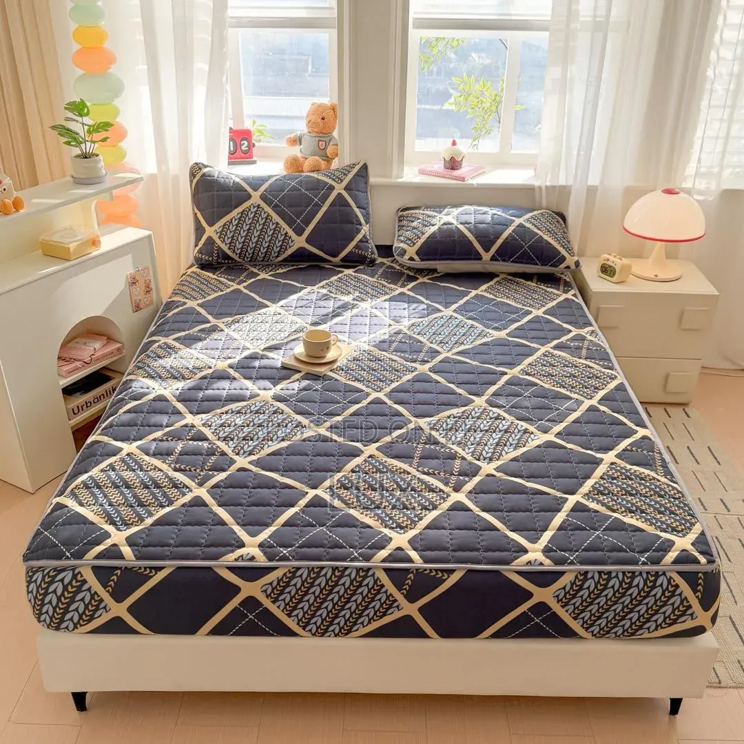 Waterproof Fitted Bedsheet – Soft, Breathable Mattress Protector