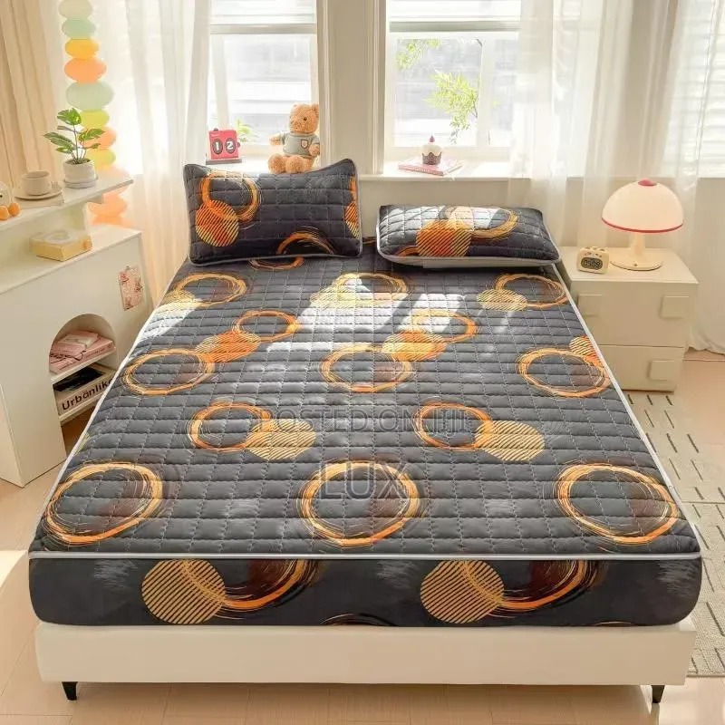 Waterproof Fitted Bedsheet – Soft, Breathable Mattress Protector