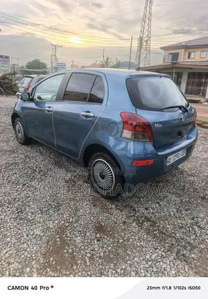 Toyota Vitz 2010 Gray