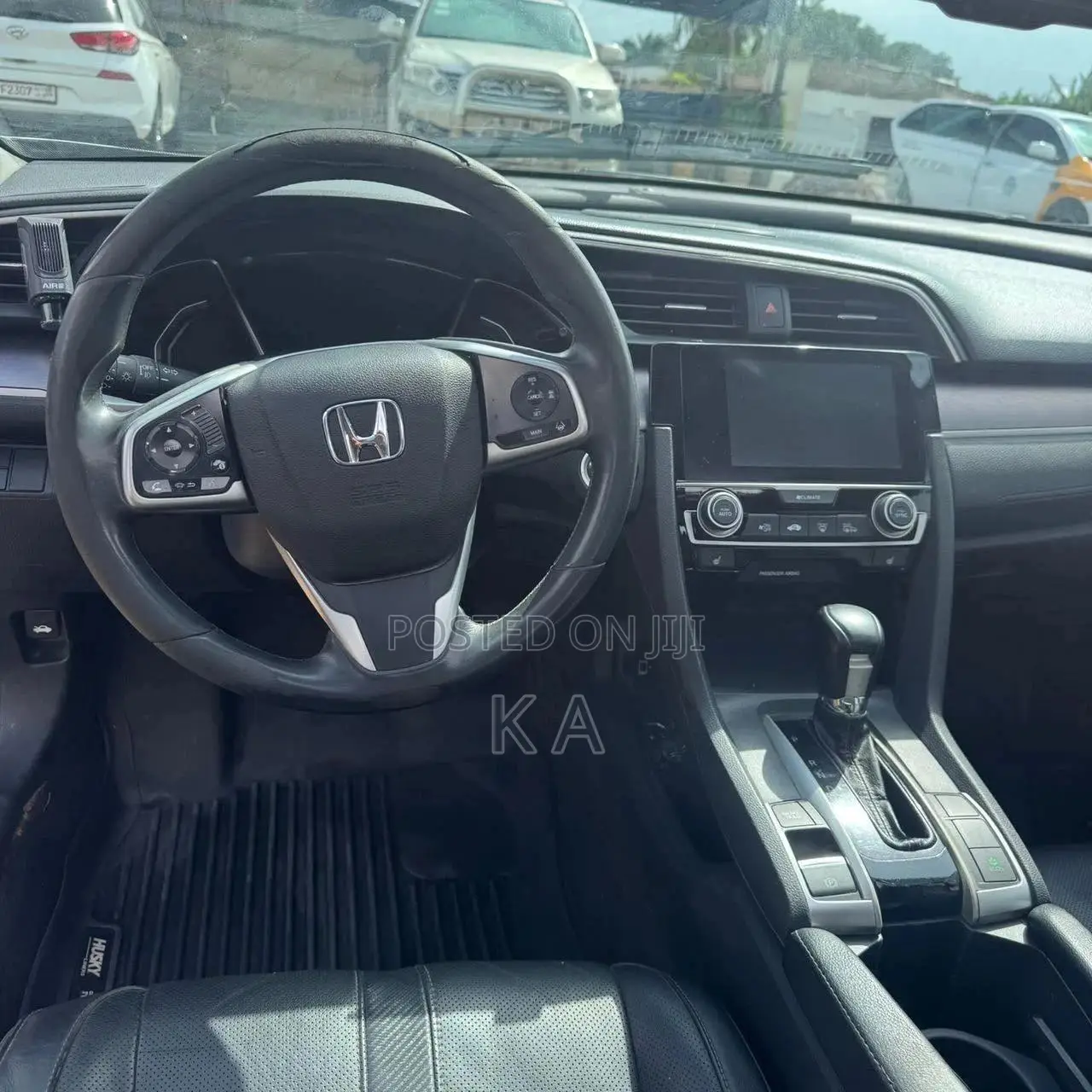 Honda Civic Sport Touring 4dr Hatchback (1.5L 4cyl) 2017 White