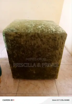Tufted Velvet Stool