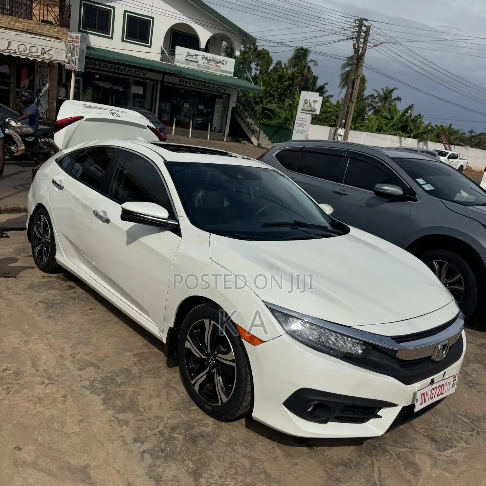 Honda Civic Sport Touring 4dr Hatchback (1.5L 4cyl) 2017 White