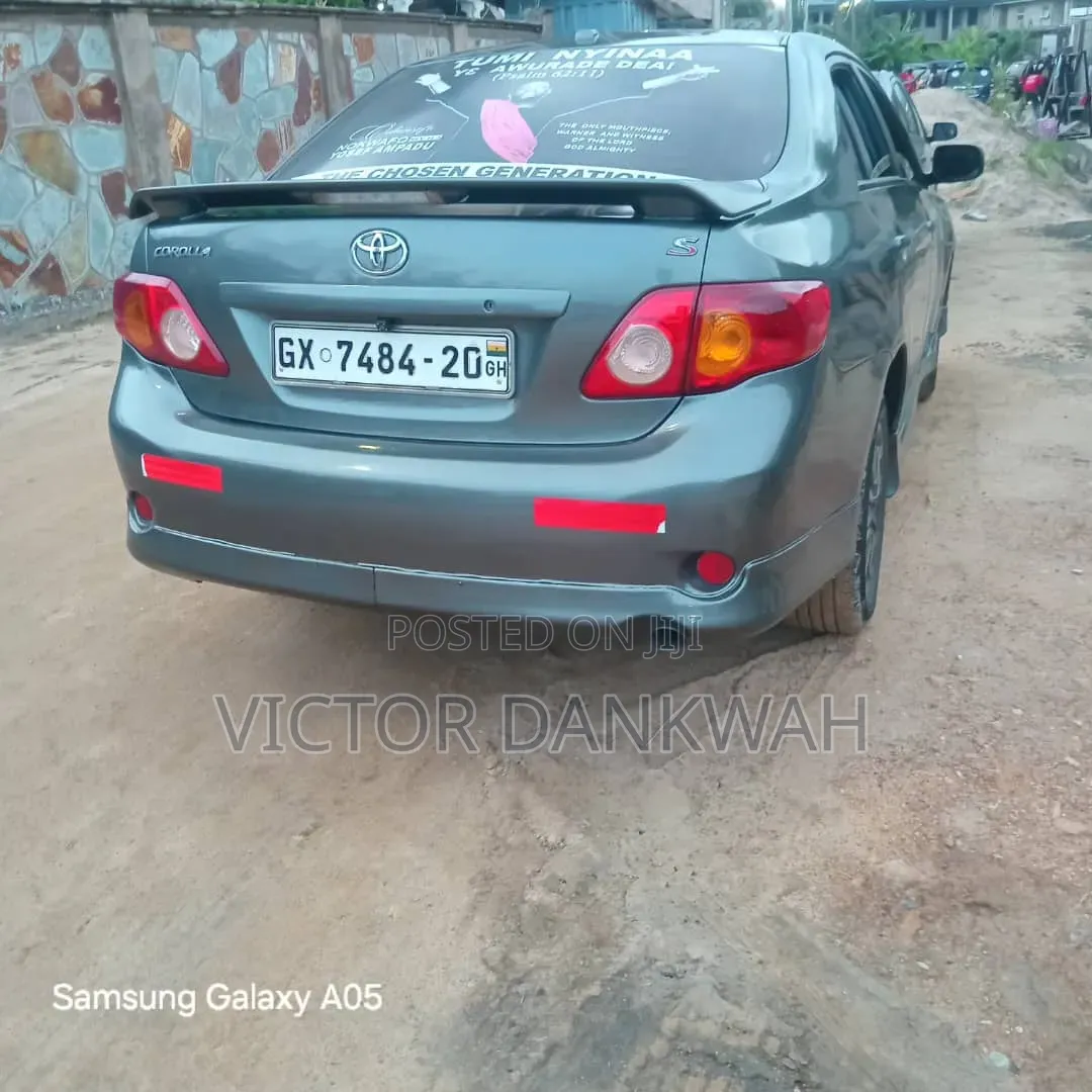 Toyota Corolla S 4dr Sedan (1.8L 4cyl 4A) 2010 Gray