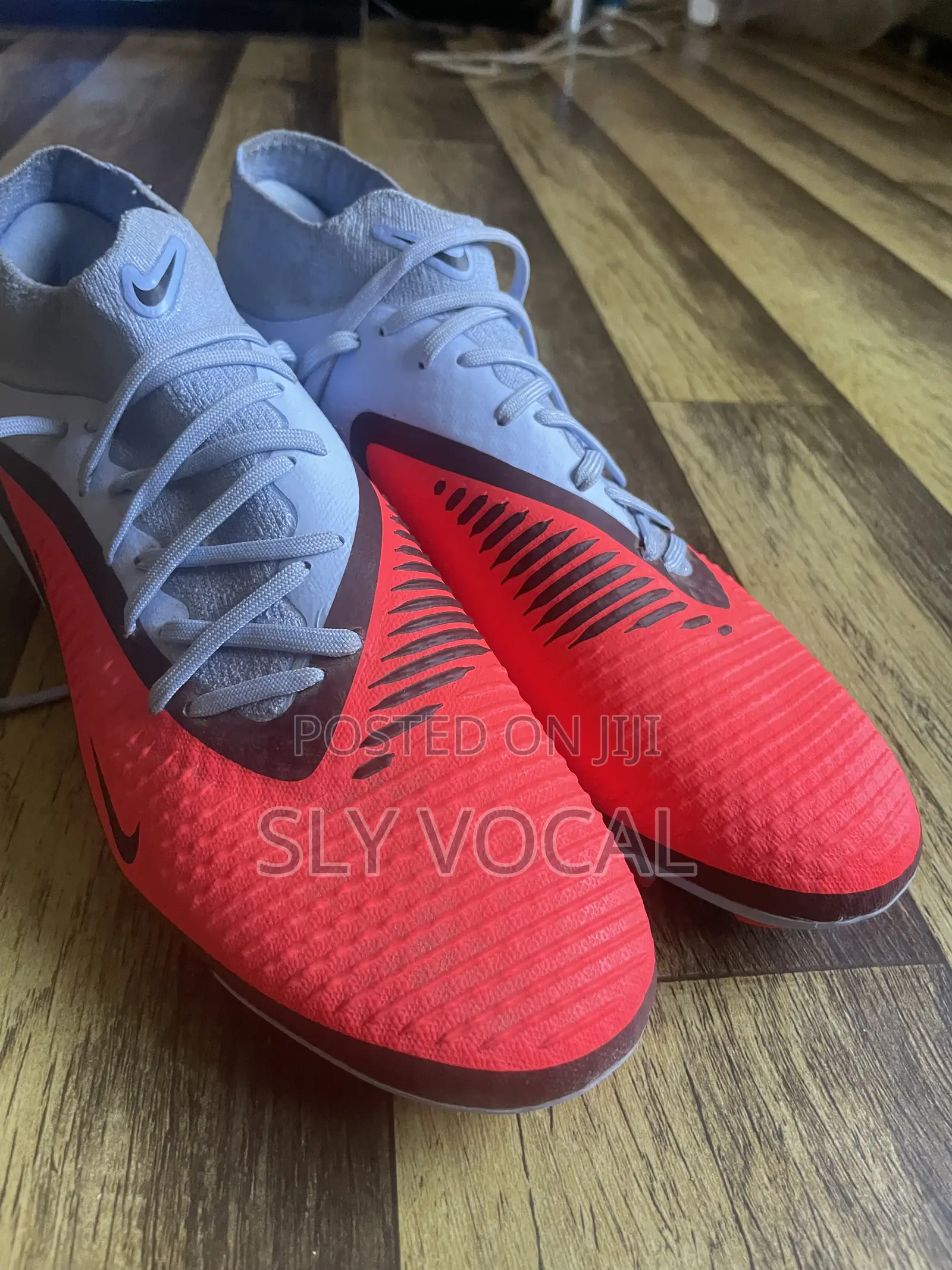 Nike Phantom 6 Soccer Boot