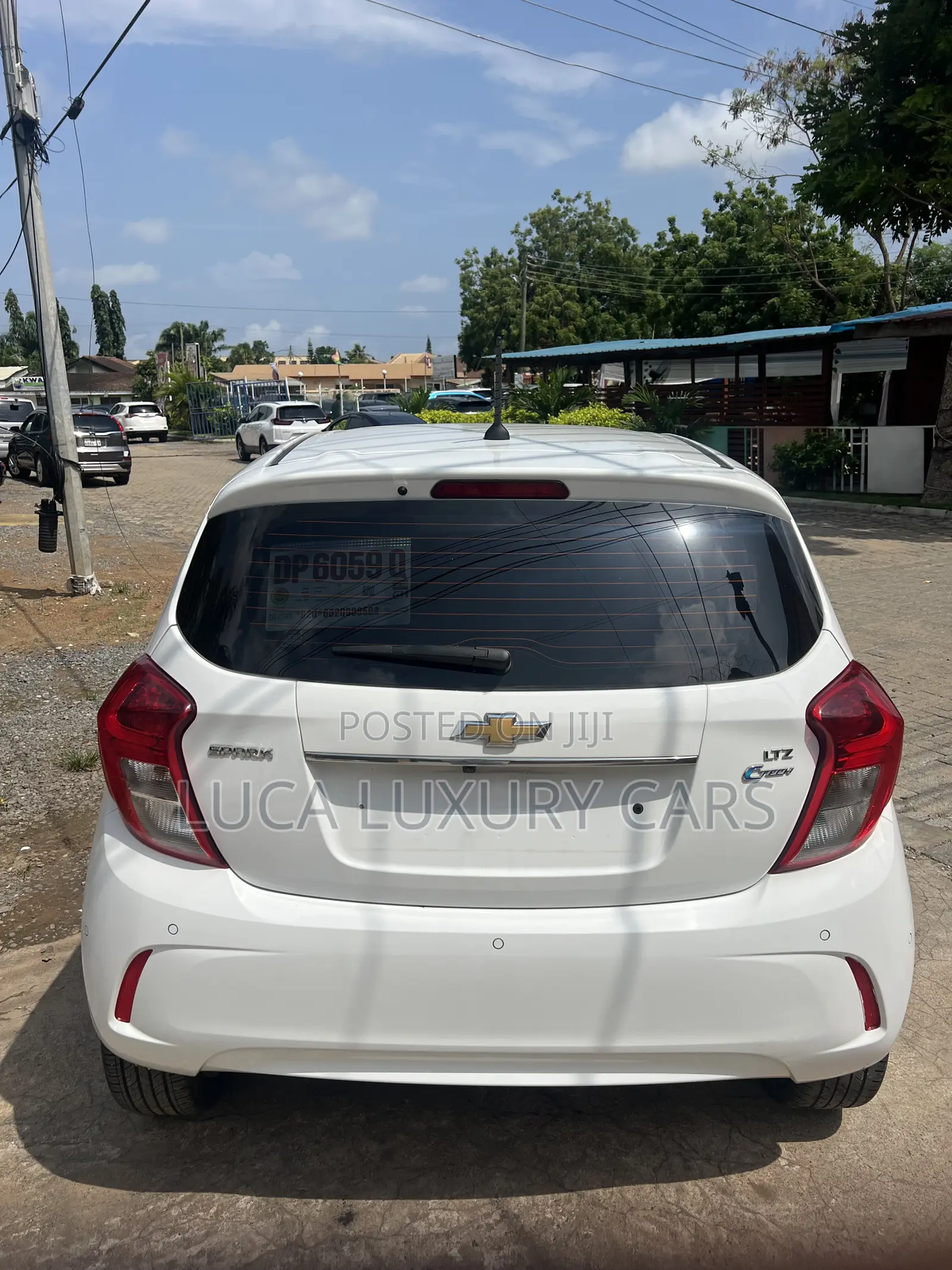 Chevrolet Spark 2015 White