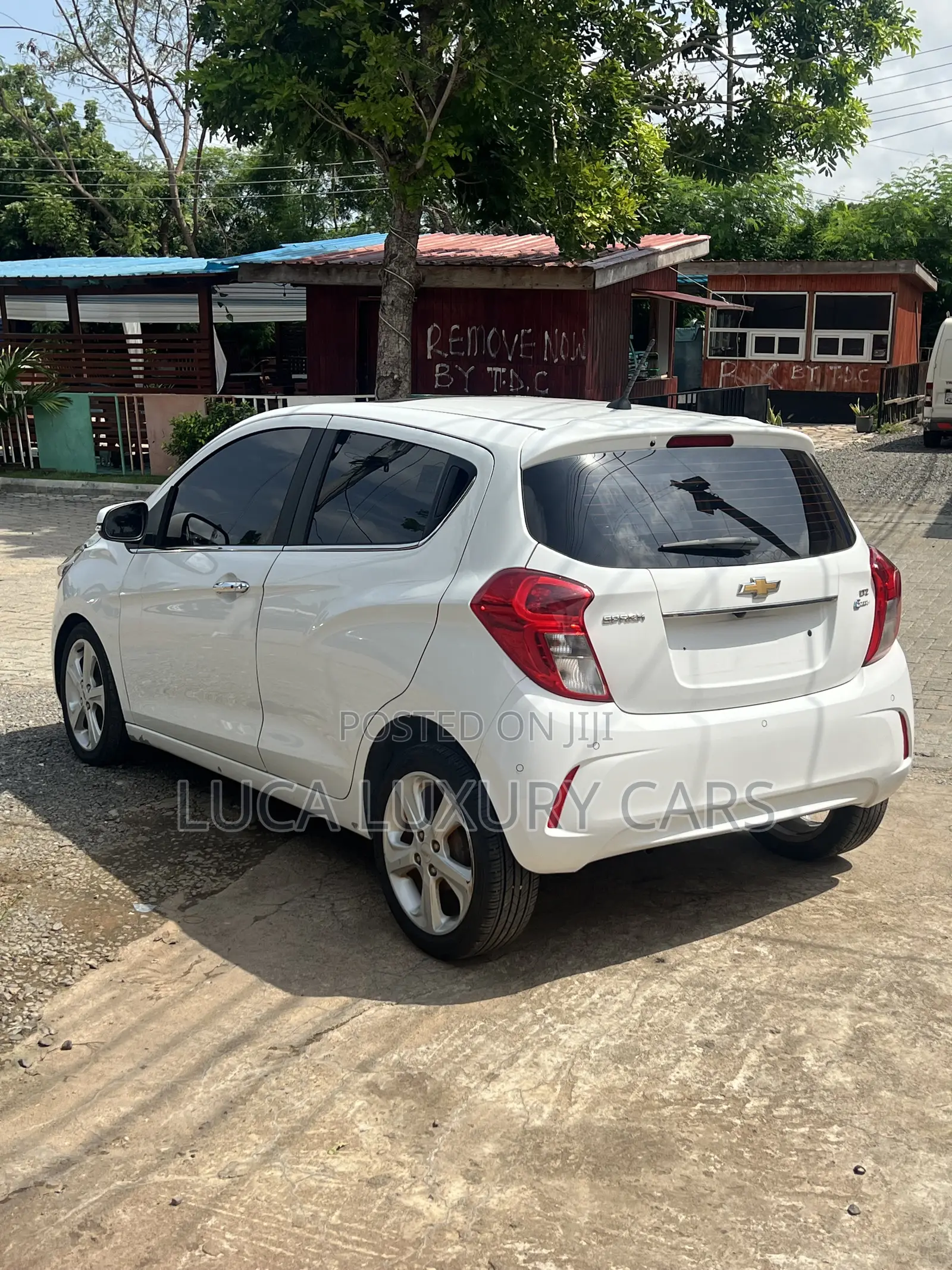 Chevrolet Spark 2015 White