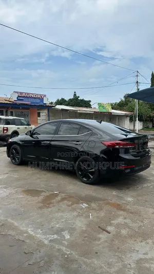 Hyundai Elantra 2018 Black