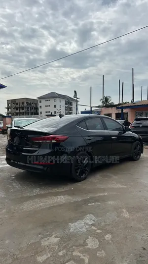 Hyundai Elantra 2018 Black