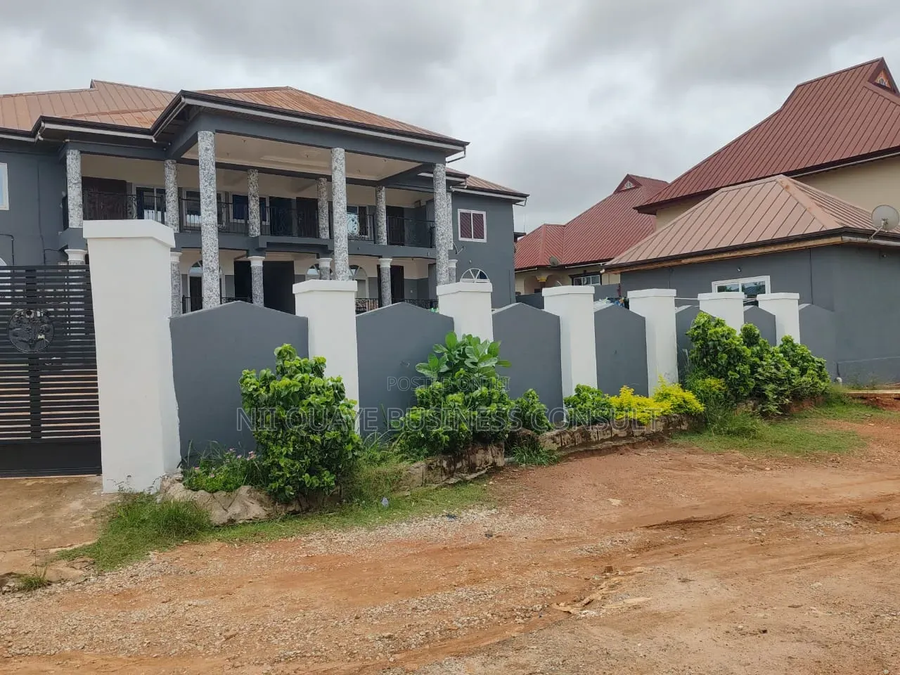 Furnished 13bdrm Apartment in Fayease, Kumasi Metropolitan for sale