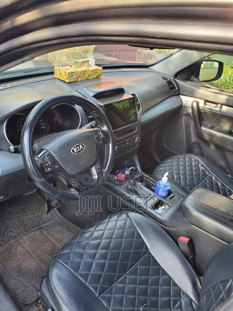 Kia Sorento LX 4dr SUV (2.4L 4cyl 6A) 2015 Gray