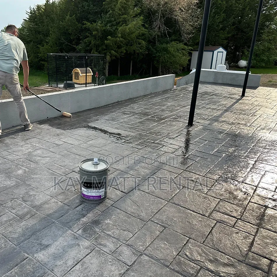 Transparent Polish for Stamped Concrete