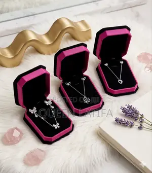 Minimalist ,Shinny Abd Affordable Jewelrues