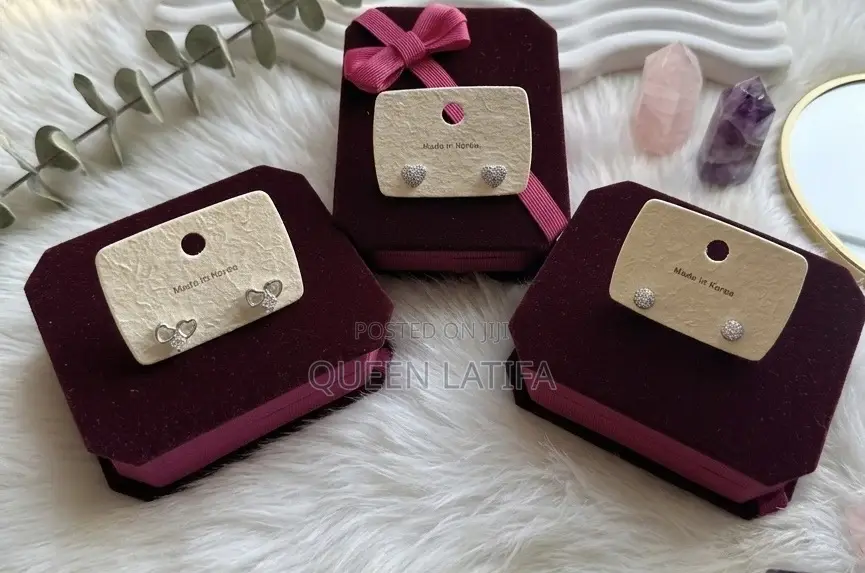 Minimalist ,Shinny Abd Affordable Jewelrues