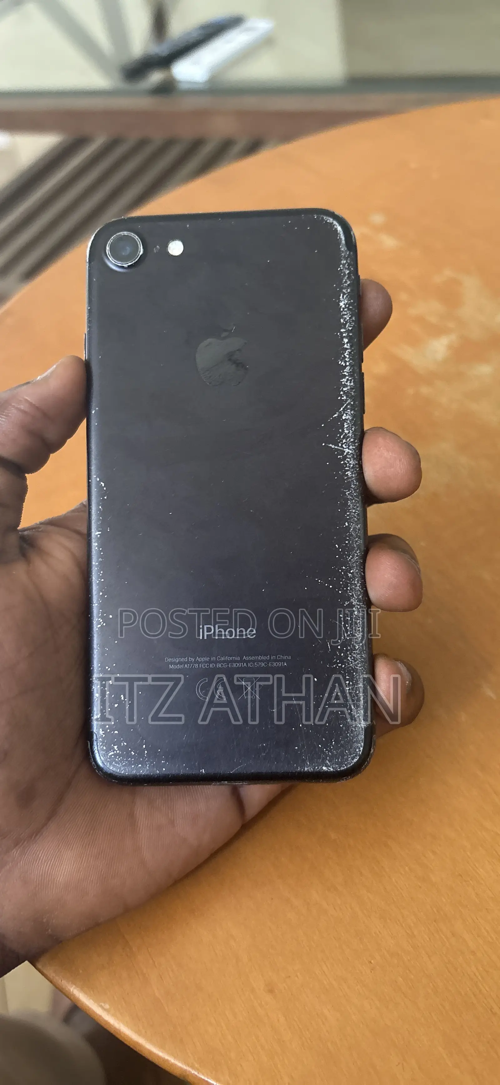 Apple iPhone 7 32 GB Black