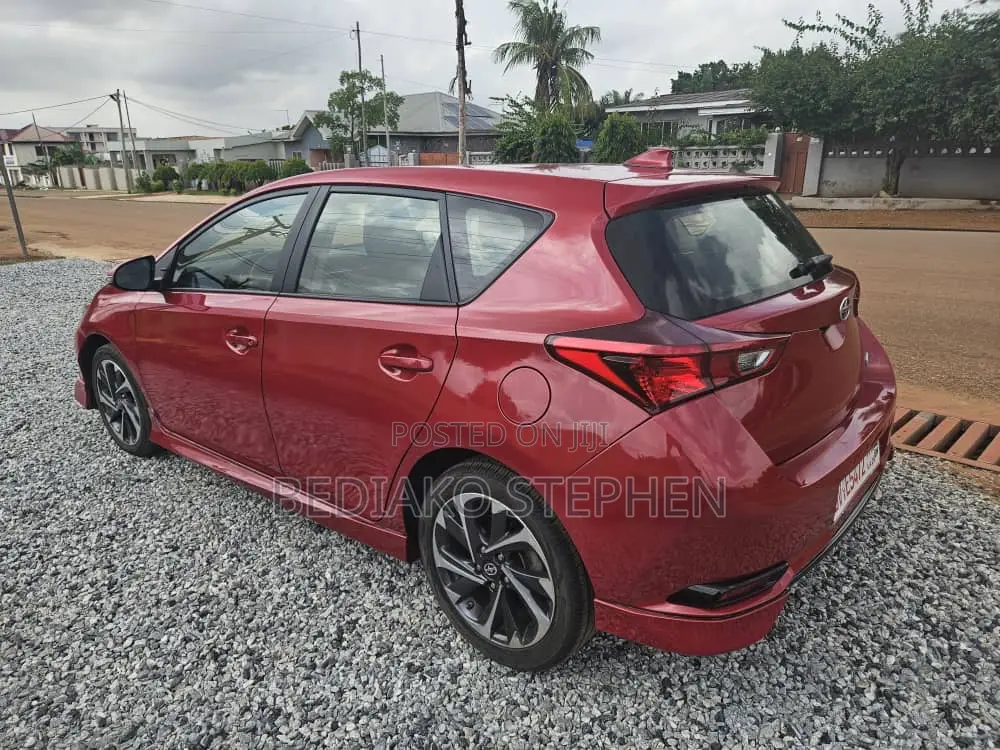 Scion iM Base 2016 Red