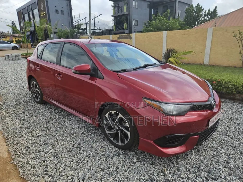 Scion iM Base 2016 Red