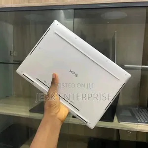 New Laptop Dell XPS 13 16GB Intel Core i7 SSD 1T