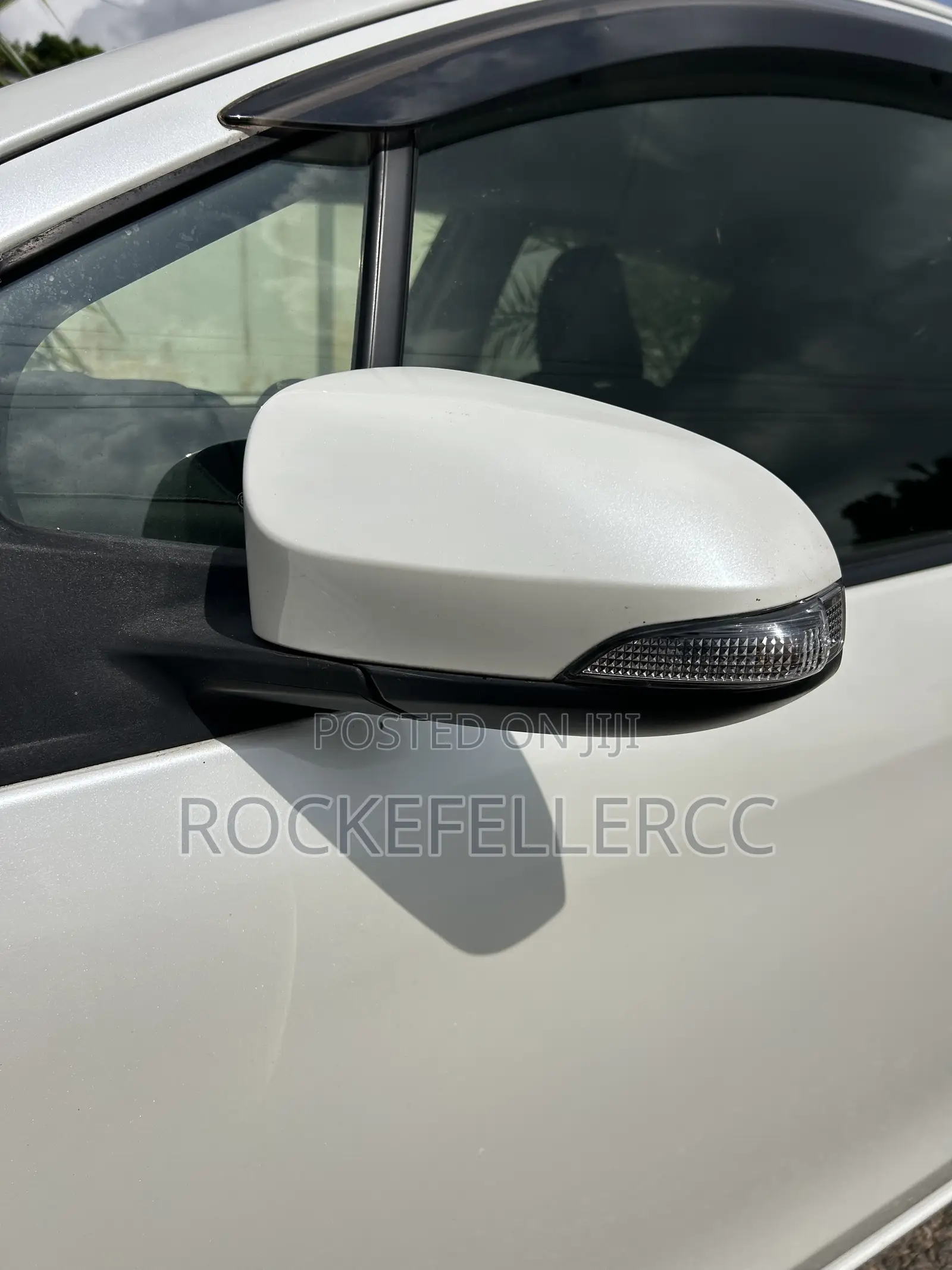Toyota Vitz 2014 Pearl