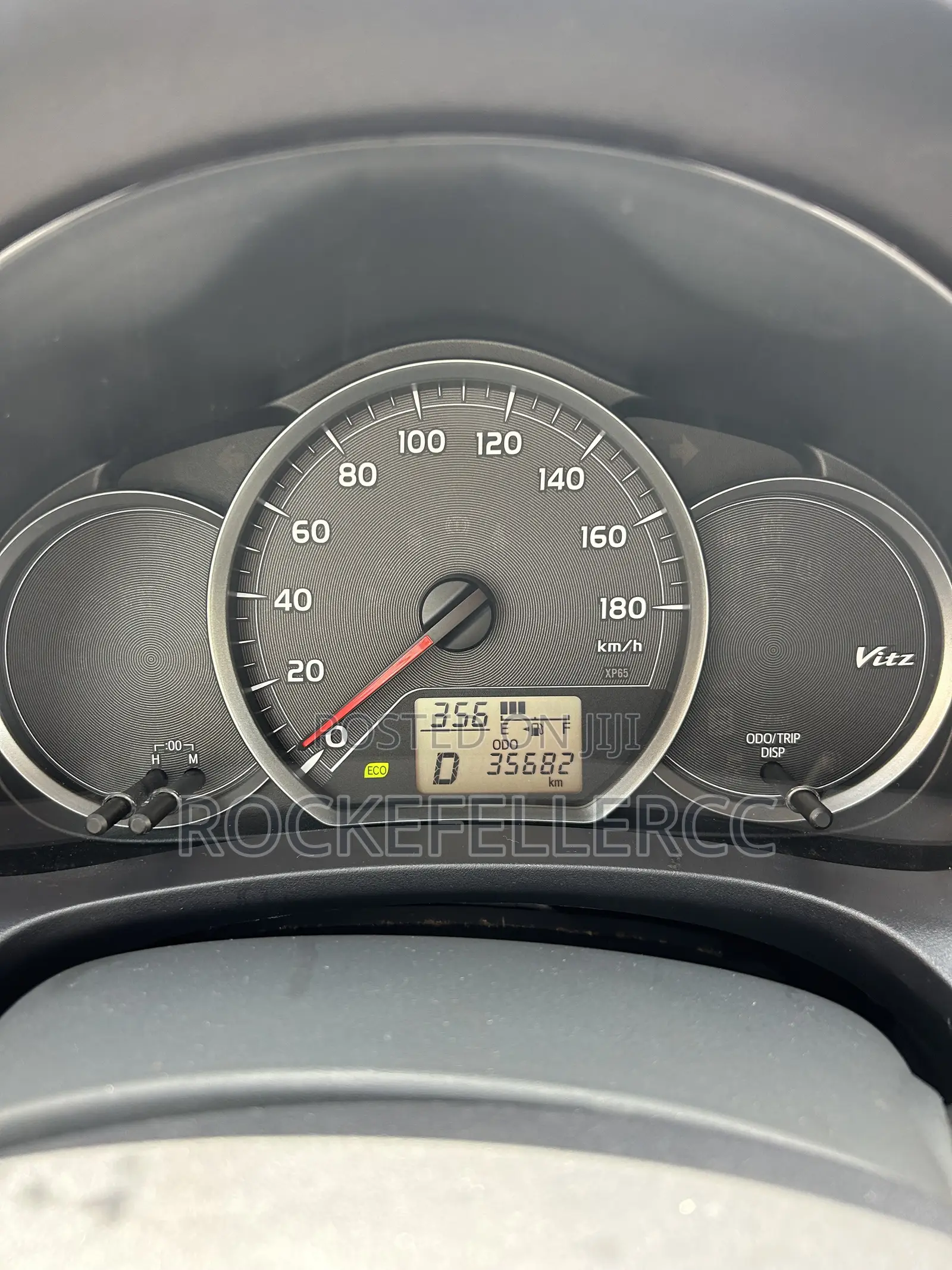 Toyota Vitz 2014 Pearl