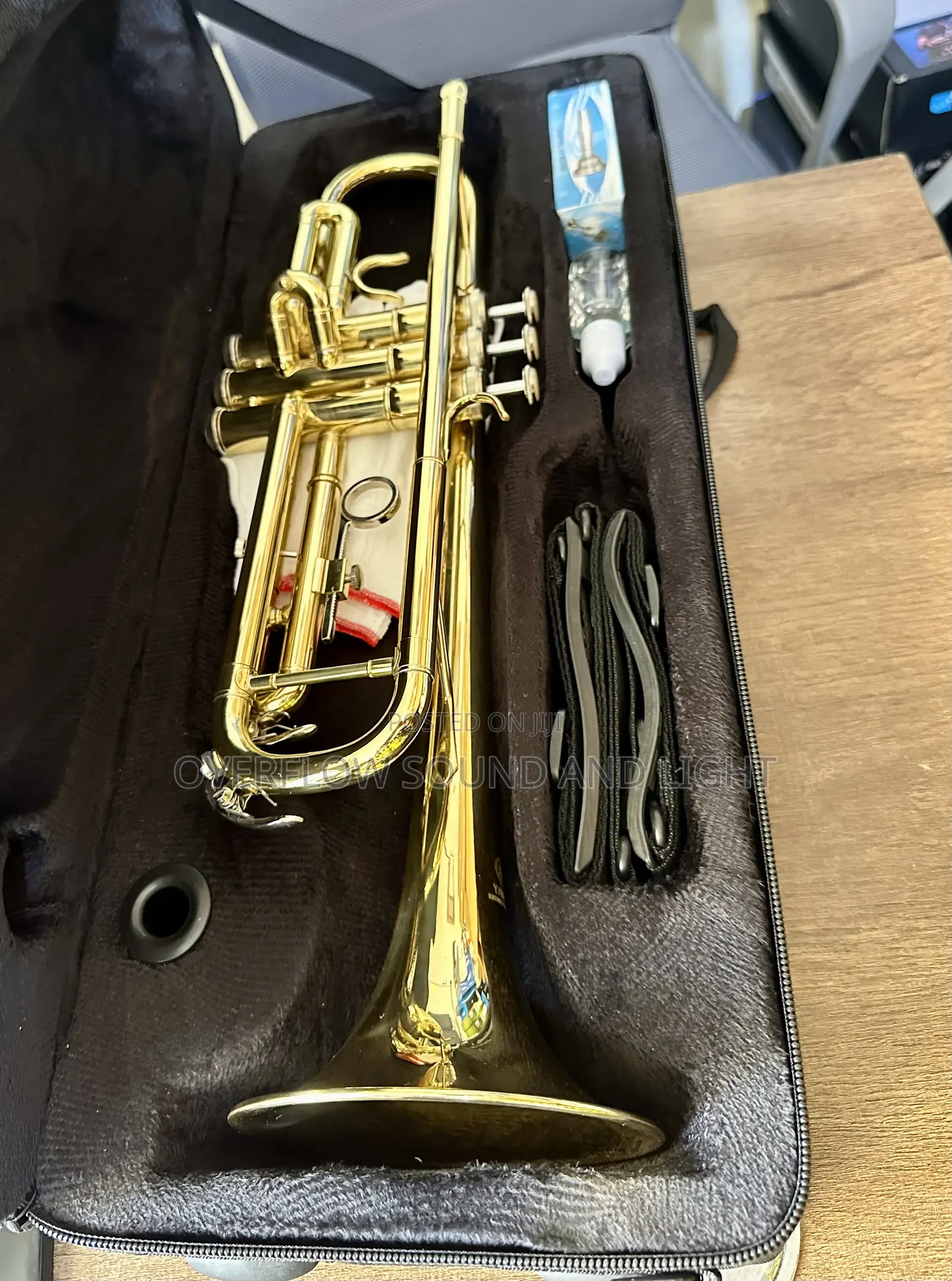 Yamaha Yas Beginner Trumpet ( in Stock Gold Silver)