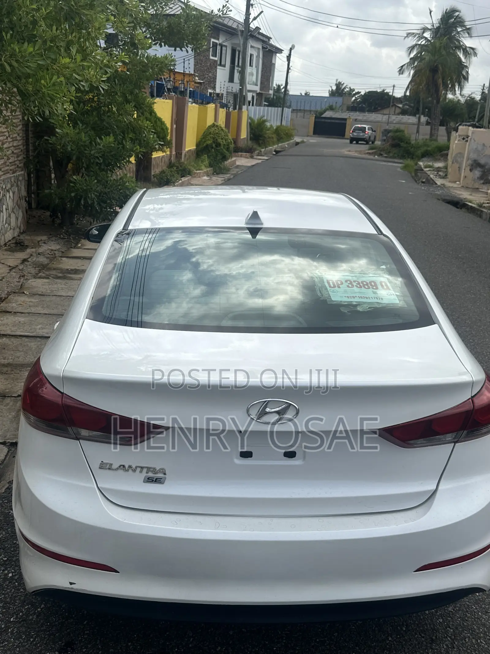 Hyundai Elantra SE Sedan FWD (2.0L 4cyl 6M) 2017 White