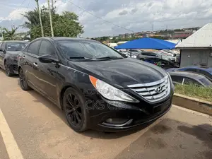 Hyundai Sonata 2013 Black