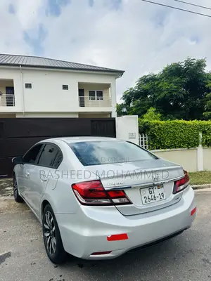 Honda Civic EX-L 4dr Sedan (1.8L 4cyl CVT) 2015 Silver