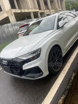 Audi Q8 2022 White