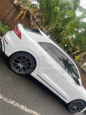Audi Q8 2022 White
