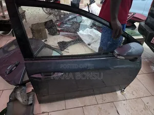 2016 Toyota Corolla Doors