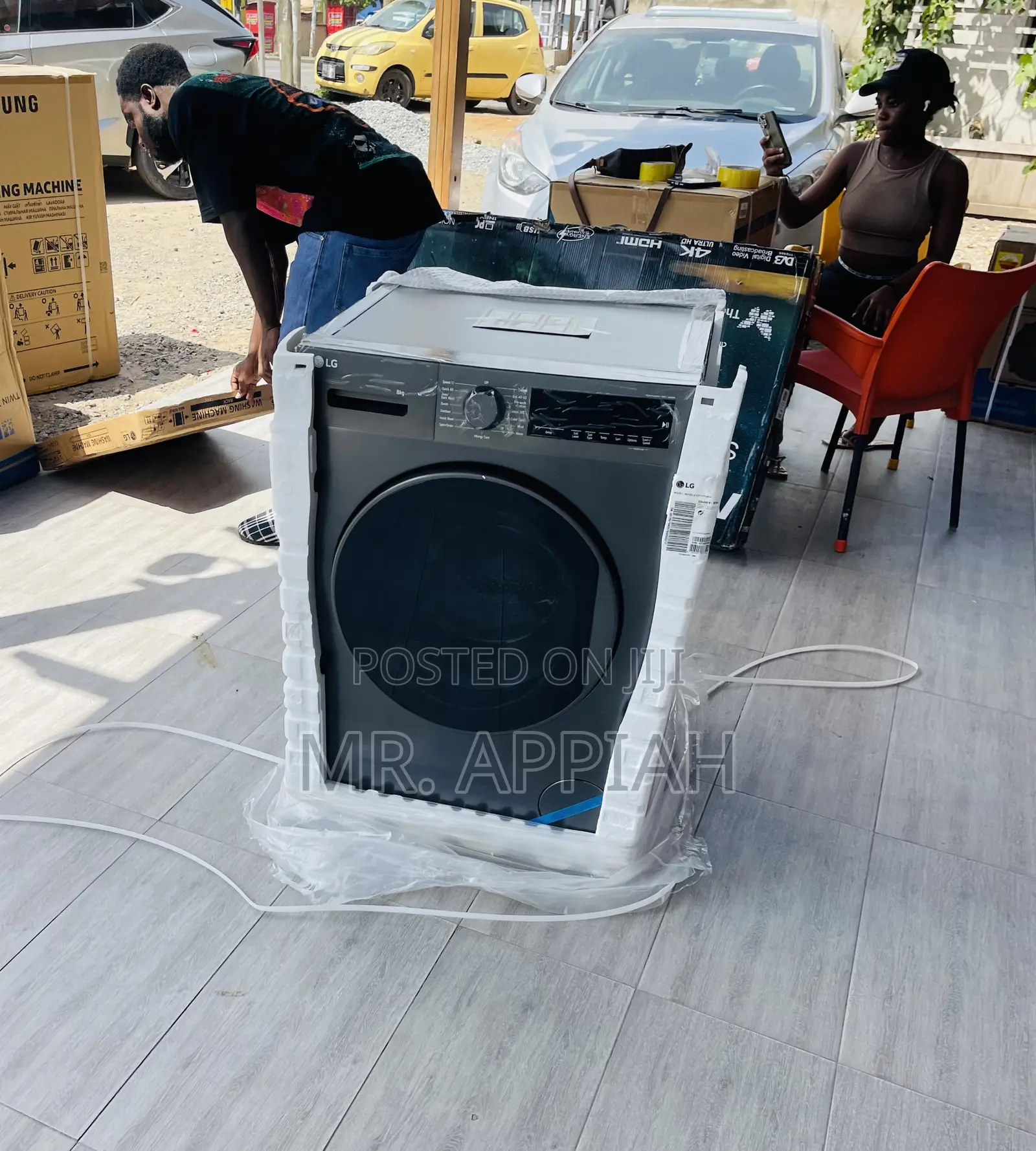 Get Affordable Lg 8kg Inverter Washing Machine(Black).