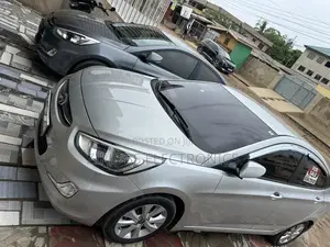 Hyundai Accent SE Sedan 2016 Gray