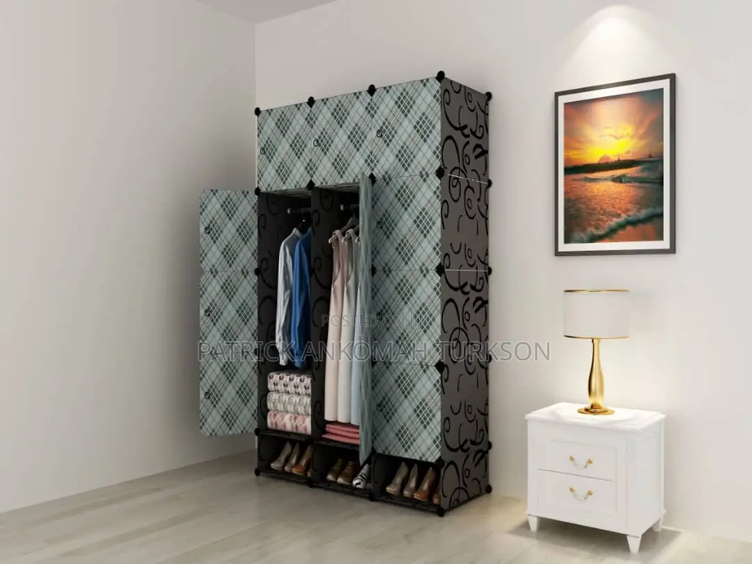 12 Cubes Plastic Wardrobe