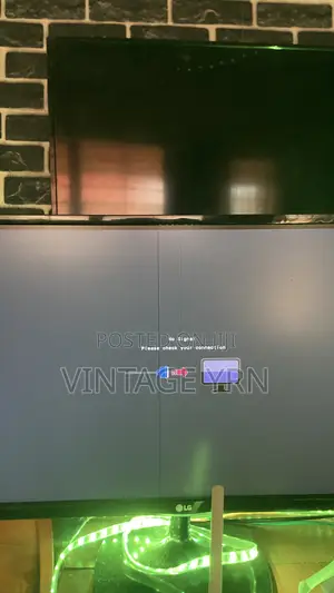27inch Lg Monitor With Two Black Vertical Lines on Screen