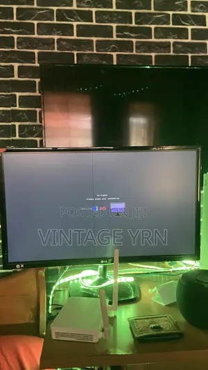 27inch Lg Monitor With Two Black Vertical Lines on Screen